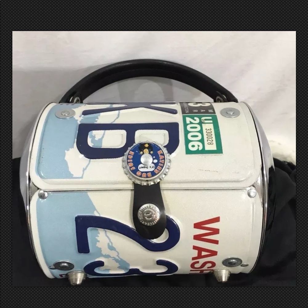 Little Earth Washington State License Plate Purse - Picture 4 of 5